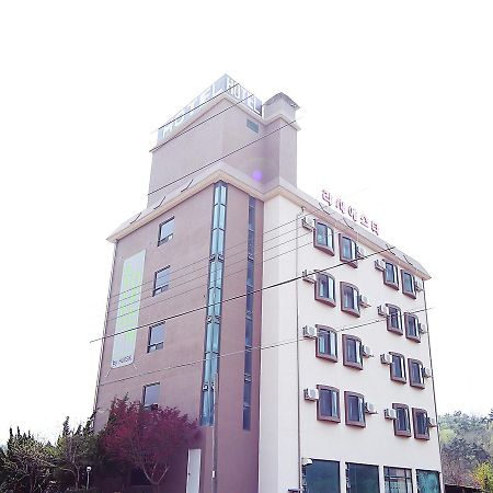 Gunsan La Siesta Hotel Exterior photo