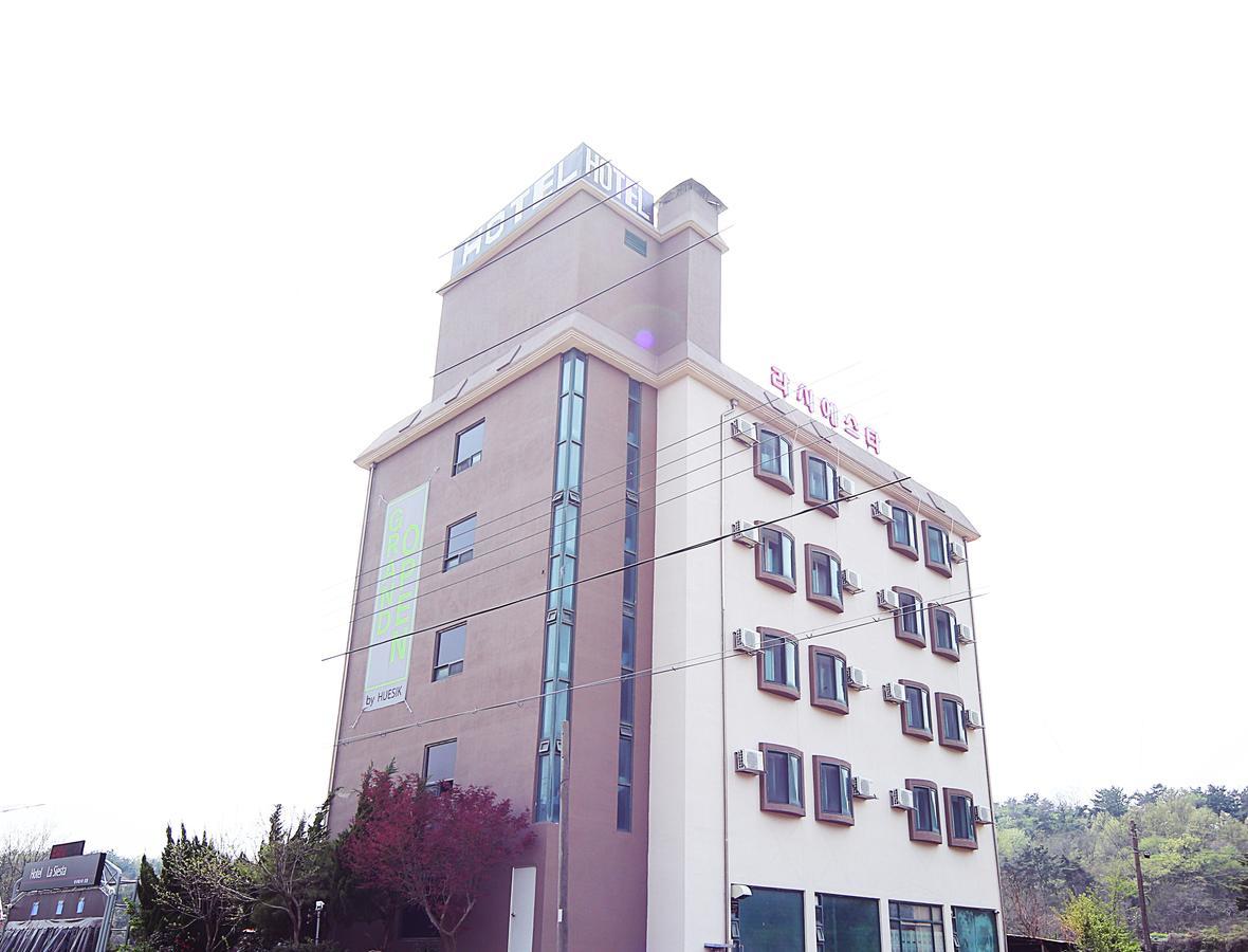 Gunsan La Siesta Hotel Exterior photo